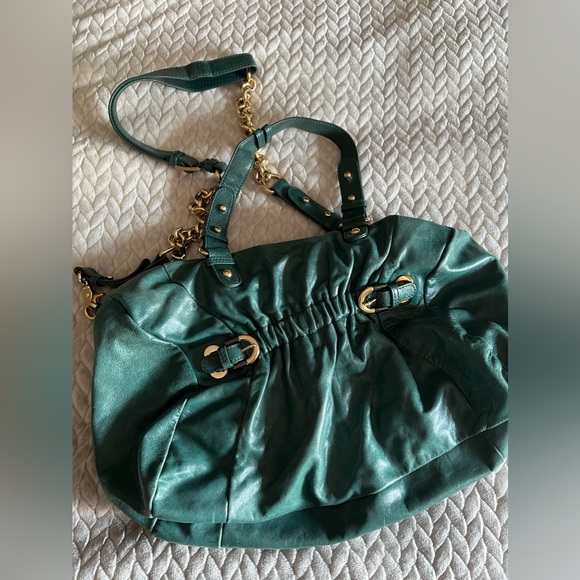 Badgley Mischka Multi-way Wear Purse with Gold Hardware - Picture 3 of 7